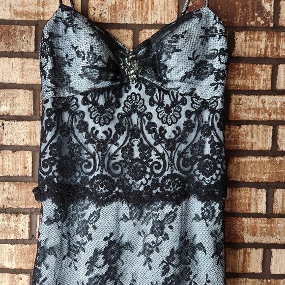 Montage Mon Cheri Formal Blue Black Lace Evening Gown Size 8 - Picture 3 of 6
